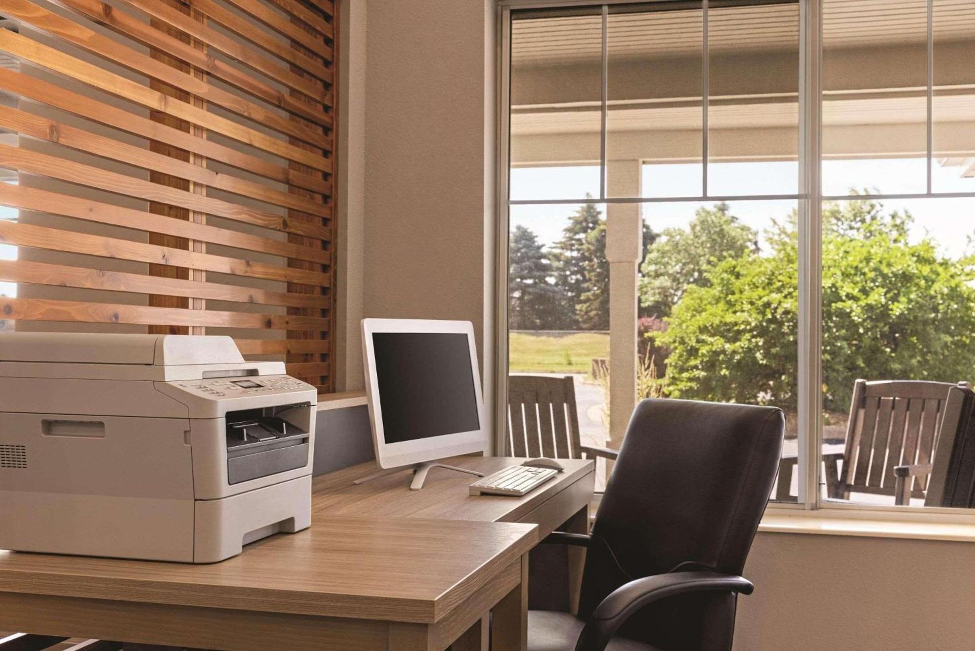 Country Inn & Suites By Radisson, Madison, Wi Bagian luar foto